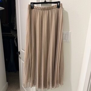 Shimmery champagne pleated skirt